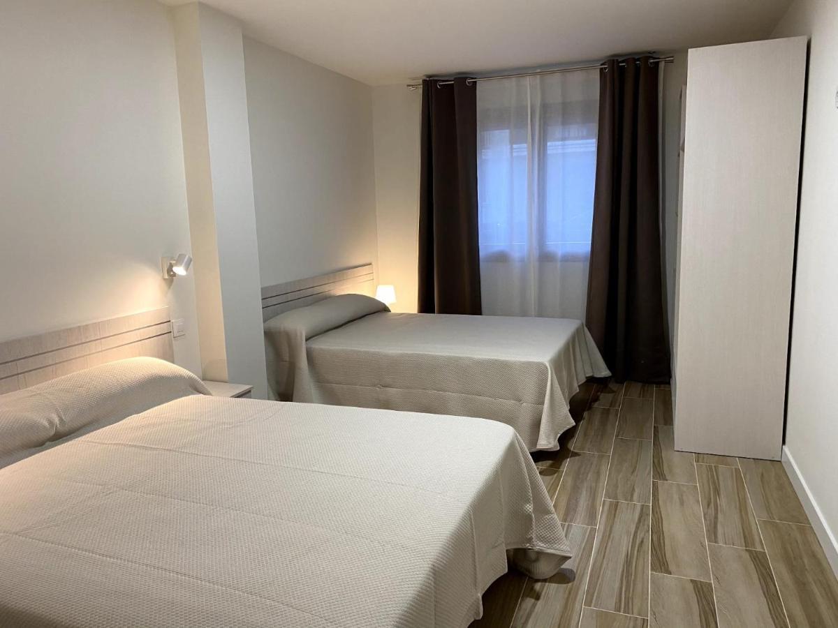 Apartamentos Torreones De カルテス エクステリア 写真